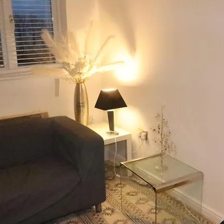 Skyline Haven - Modern 2Br Free Parking & 4Ktv Apartment London Exterior photo