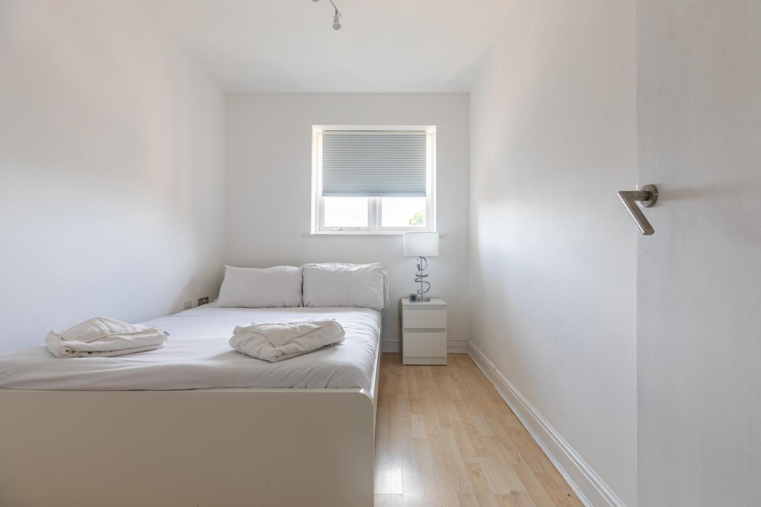 Apartment Skyline Haven - Modern 2b, Parking, Wifi & 4ktv